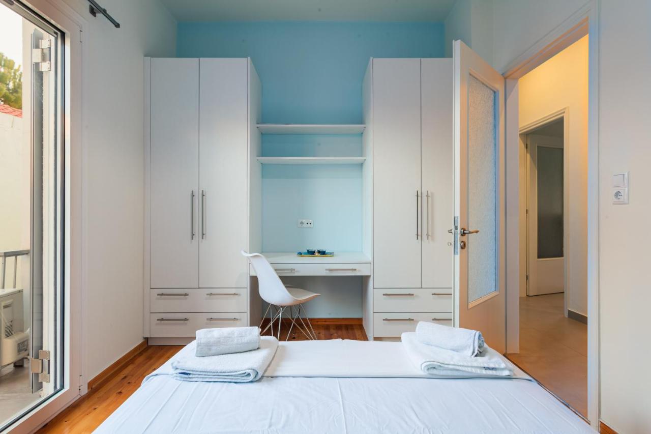 Апартаменты Upscale Modern Escape In The Historic Center Каламата Экстерьер фото
